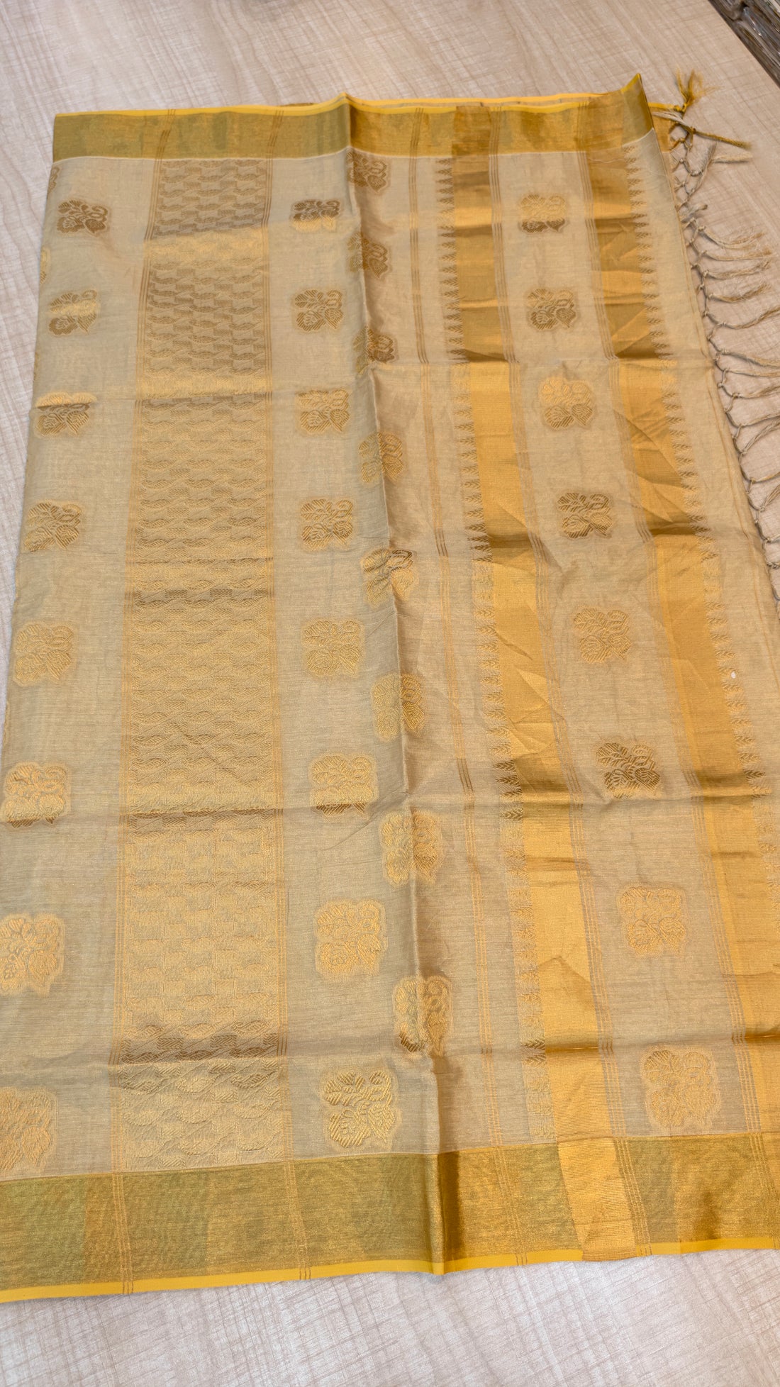 Handloom Finish Saree| GS231