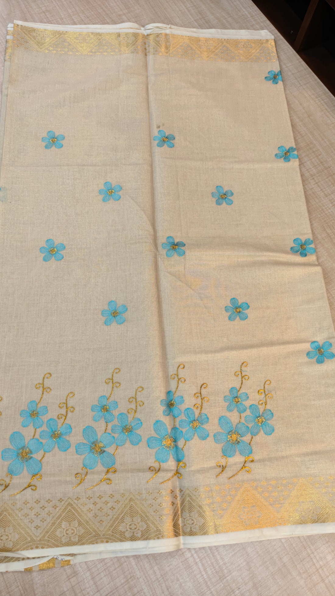 Tissue Kerala Saree| GS102