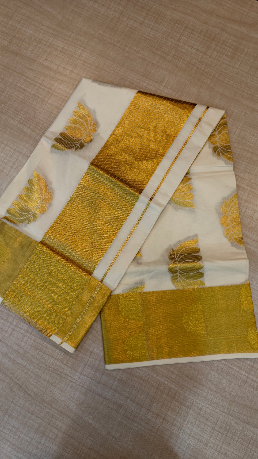 Premium Kerala Saree|GS16