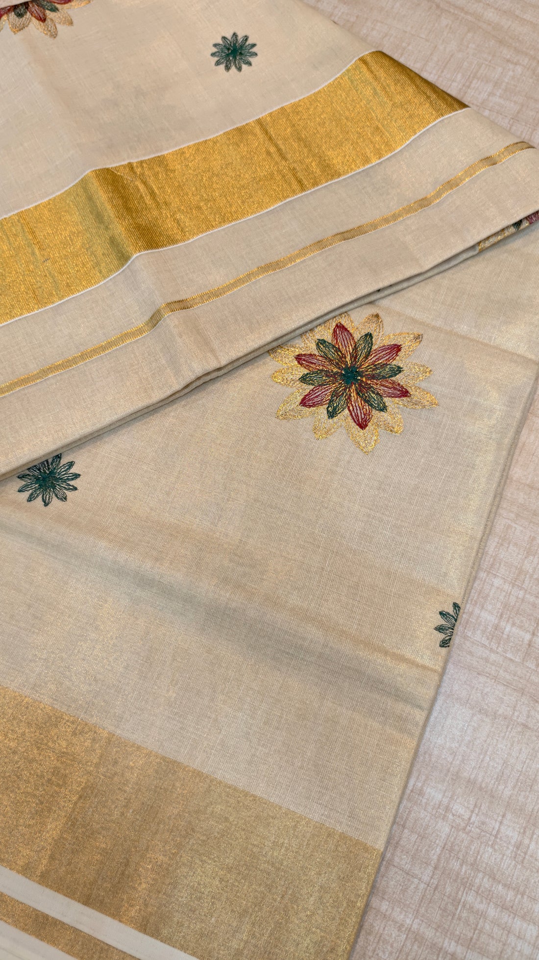 Tissue Kerala Saree | GS259