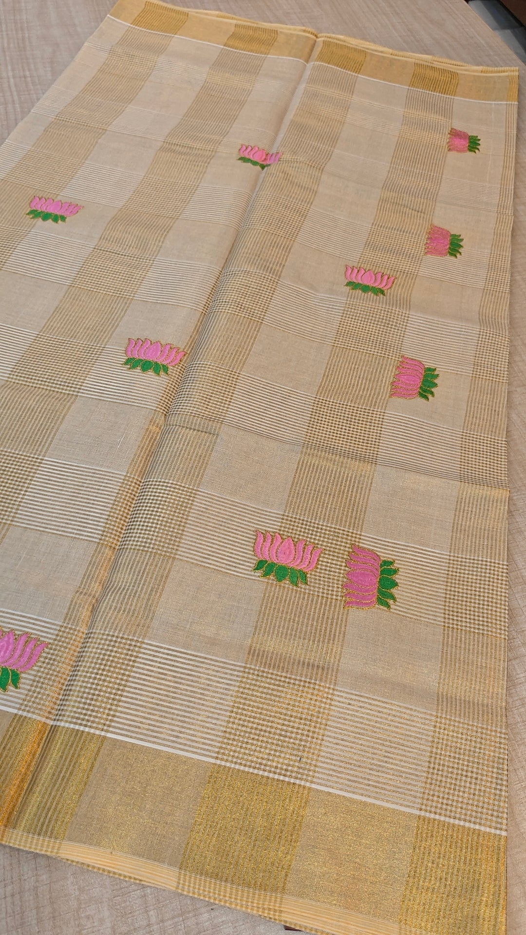 Tissue Kerala Saree | GS456