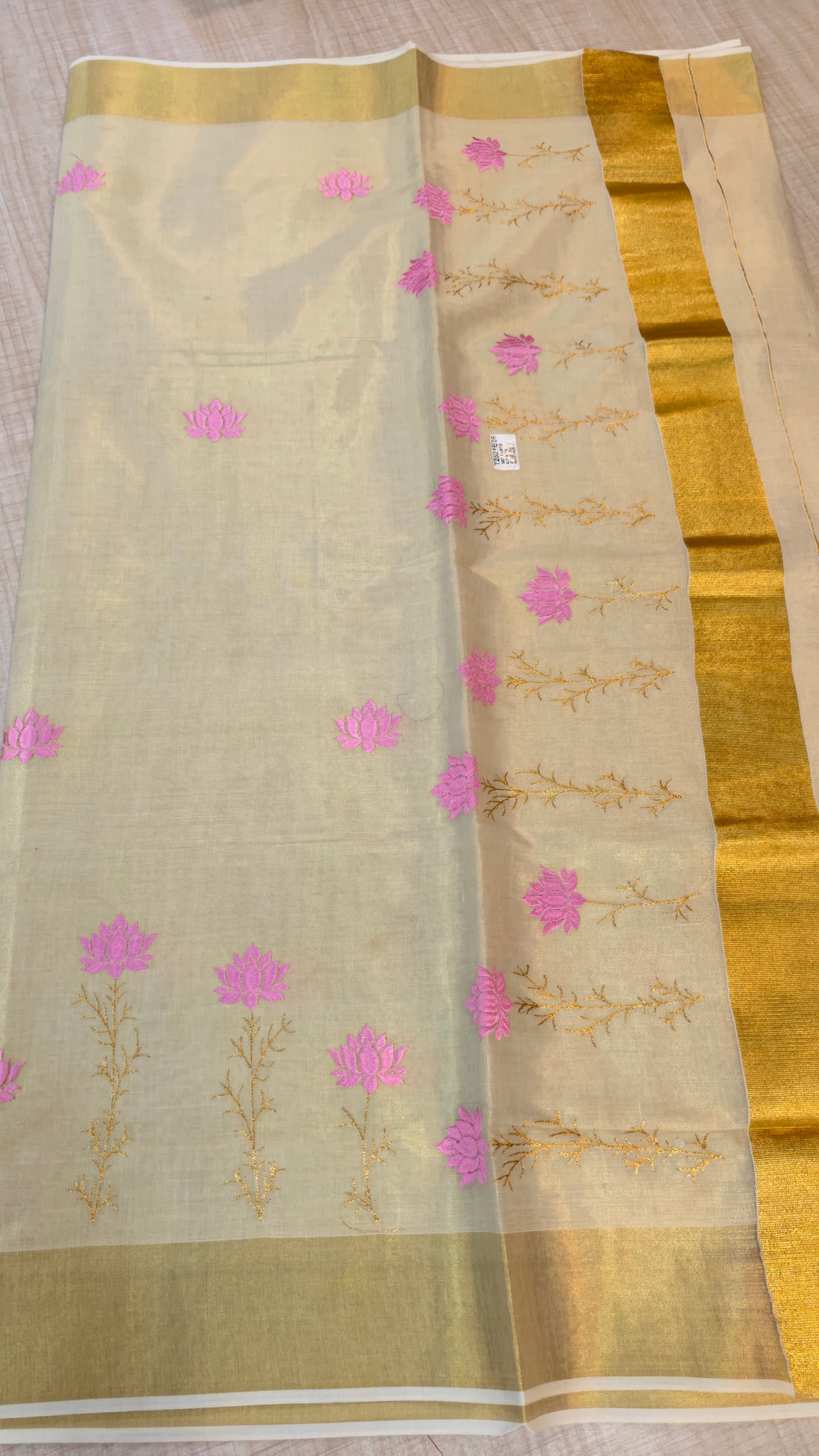 Tissue Kerala Saree | GS255