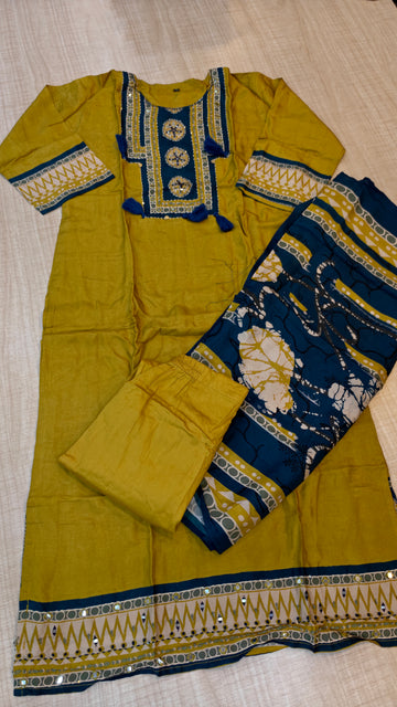 Dola Silk | Ready To Wear | RP303