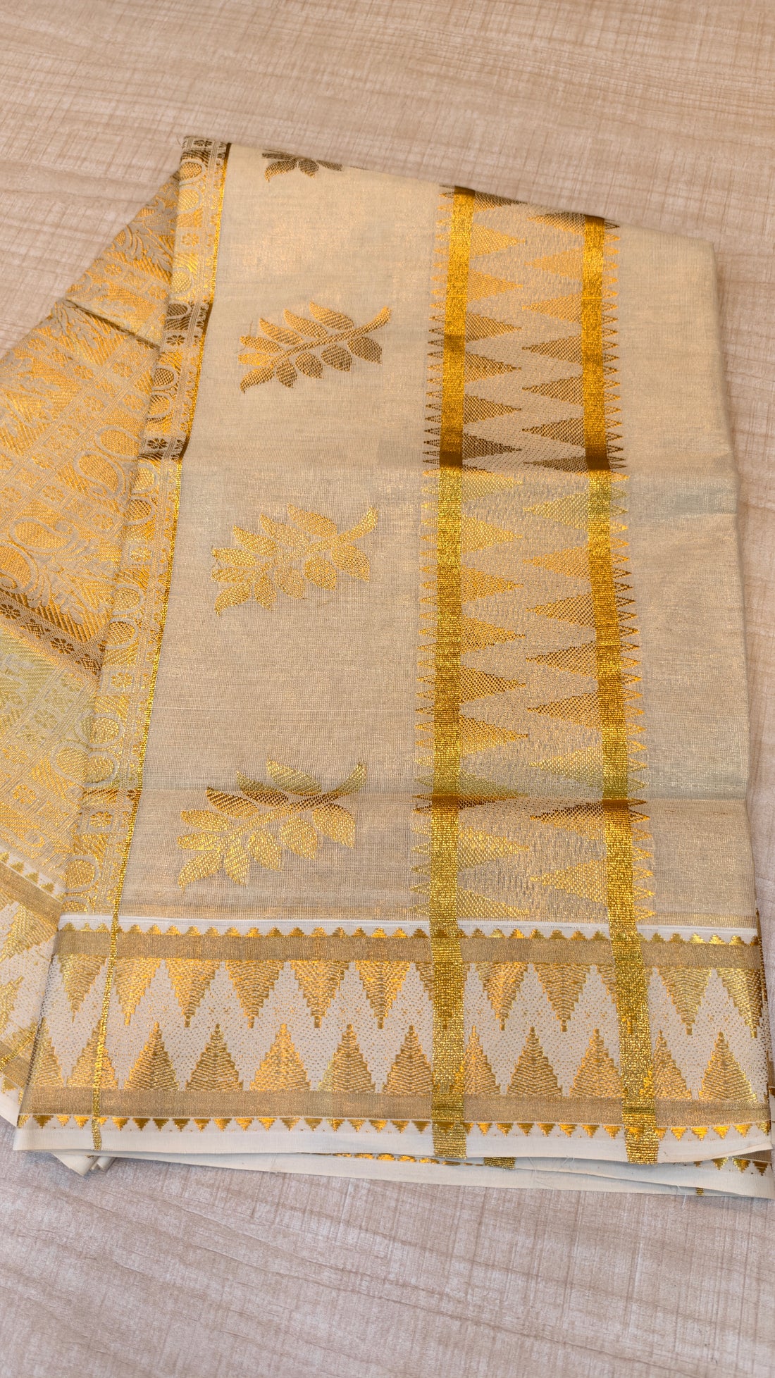 Tissue Kerala Saree | GS395
